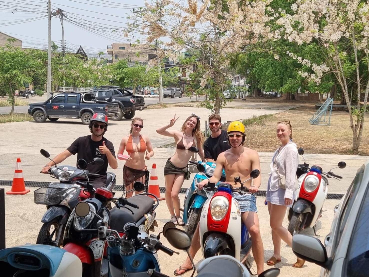 The Savannah Hostel パーイ エクステリア 写真
